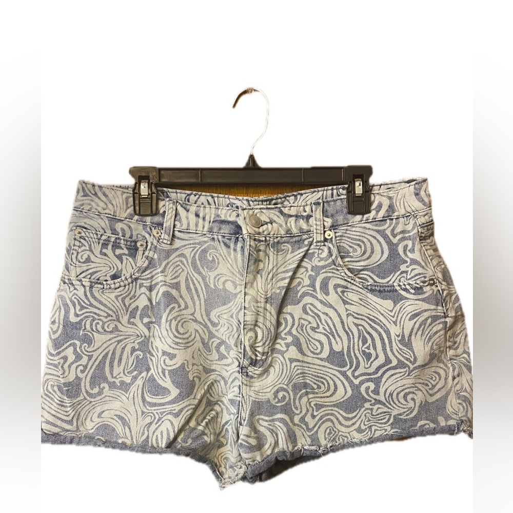 No Boundaries Blue and White Jean Shorts with Artistic Design